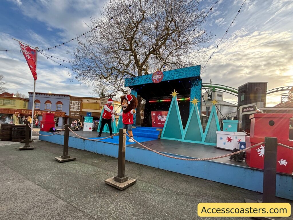 Christmas event stage with Rory opening Christmas cracker 