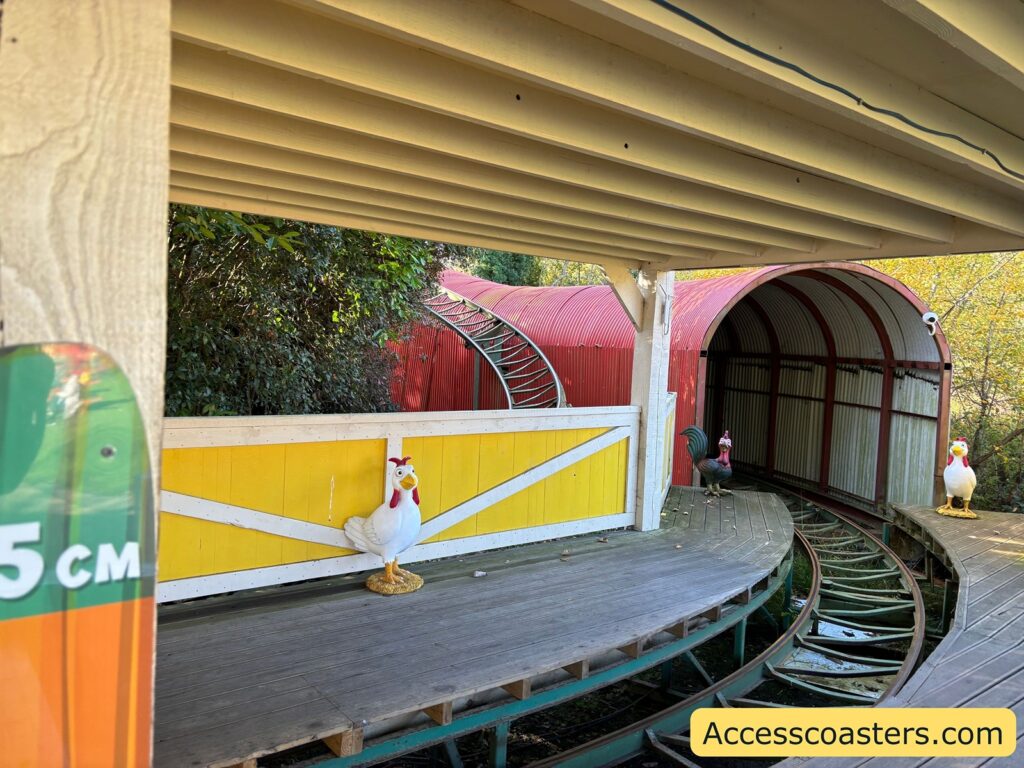 image of egg spress ride station
